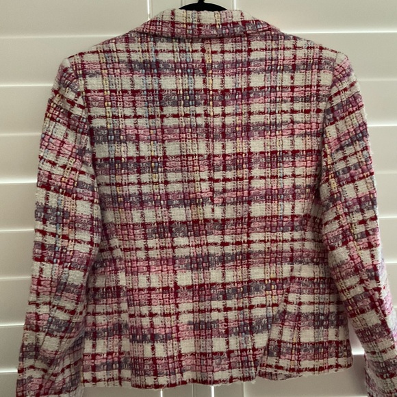 St. John jacket and skirt suit. - Picture 3 of 14